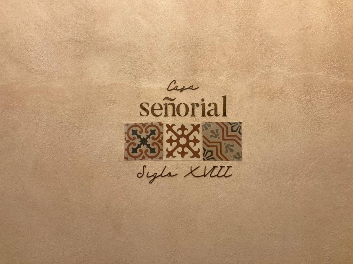 セビリア Casa Senorial Del Siglo XVIIIアパートホテル エクステリア 写真