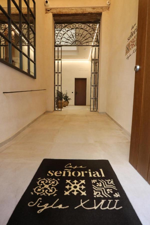 セビリア Casa Senorial Del Siglo XVIIIアパートホテル エクステリア 写真