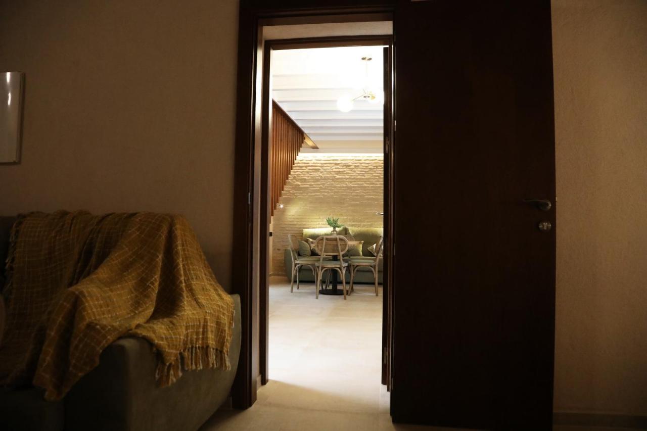 セビリア Casa Senorial Del Siglo XVIIIアパートホテル エクステリア 写真